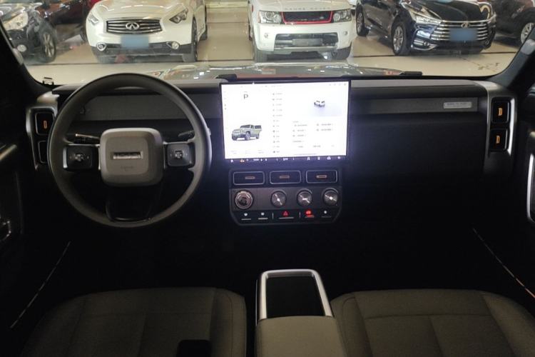 Used iCAR V23 2025 501 Four-Wheel Drive Intelligent Driving Version Center Console