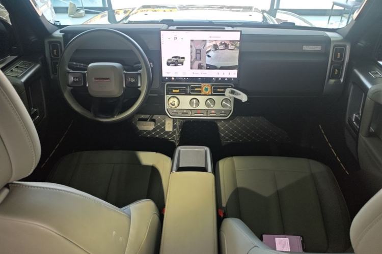 Used iCAR V23 2025 501 Four-Wheel Drive Intelligent Driving Version Center Console