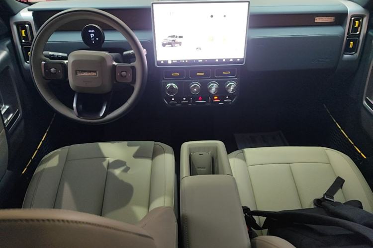 Used iCAR V23 2025 501 Four-Wheel Drive Intelligent Driving Version Center Console