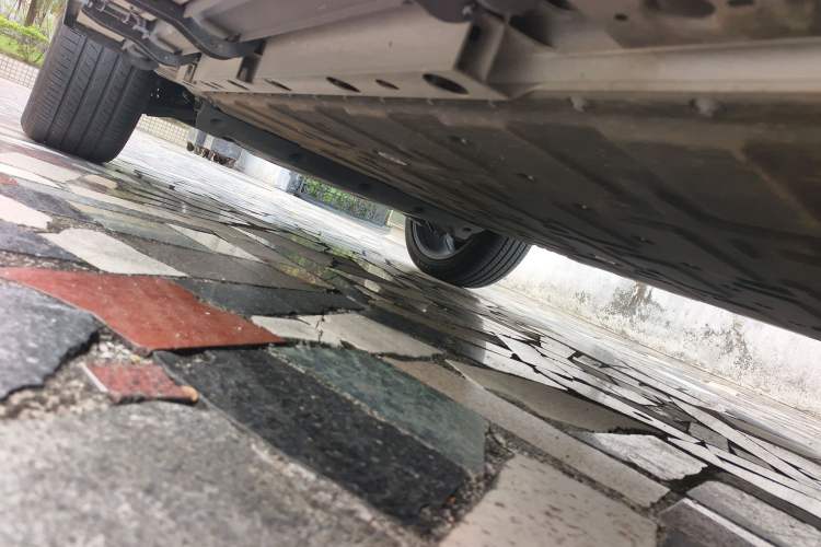 Used iCAR V23 2025 501 Four-Wheel Drive Intelligent Driving Version Chassis Front Right