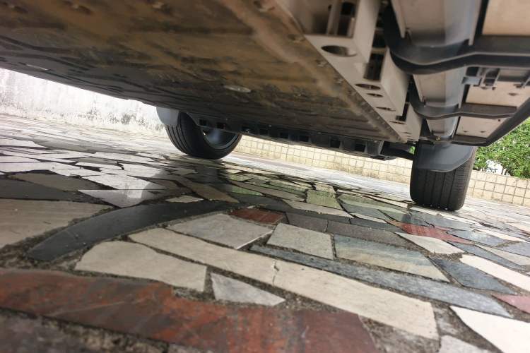 Used iCAR V23 2025 501 Four-Wheel Drive Intelligent Driving Version Chassis Rear Right