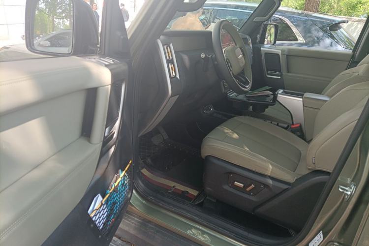 Used iCAR V23 2025 401 Two-Wheel Drive Intelligent Driving Version Driver Seat