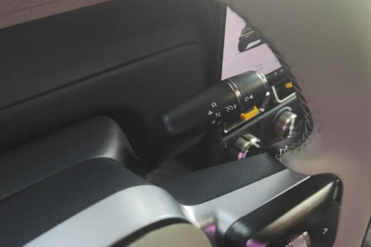 Used iCAR V23 2025 501 Four-Wheel Drive Intelligent Driving Version Gear Lever