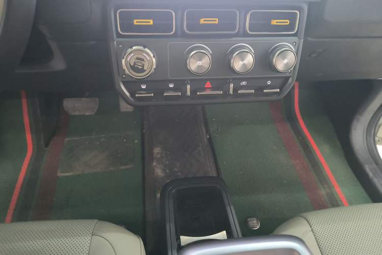 Used iCAR V23 2025 501 Four-Wheel Drive Intelligent Driving Version Gear Lever