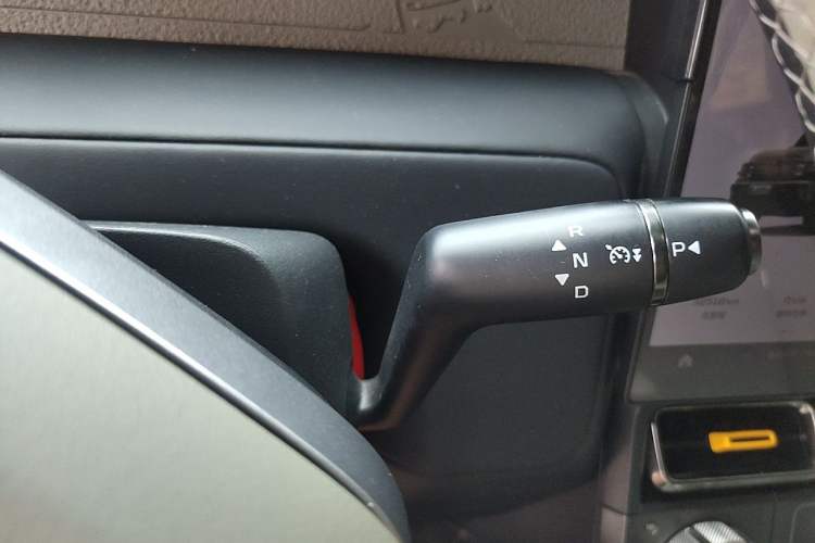 Used iCAR V23 2025 501 Four-Wheel Drive Intelligent Driving Version Gear Lever