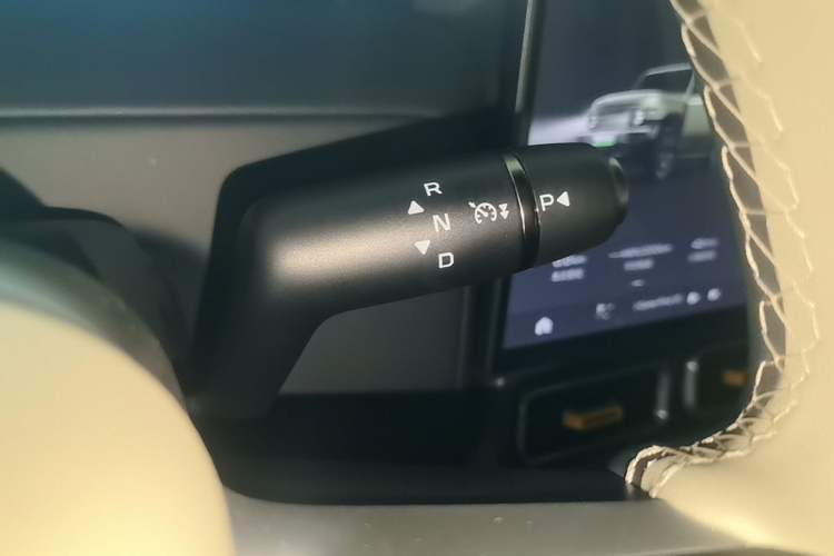 Used iCAR V23 2025 501 Four-Wheel Drive Intelligent Driving Version Gear Lever