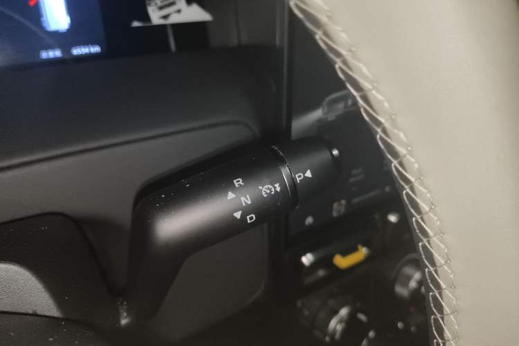 Used iCAR V23 2025 550 Two-Wheel Drive Intelligent Driving Version Gear Lever
