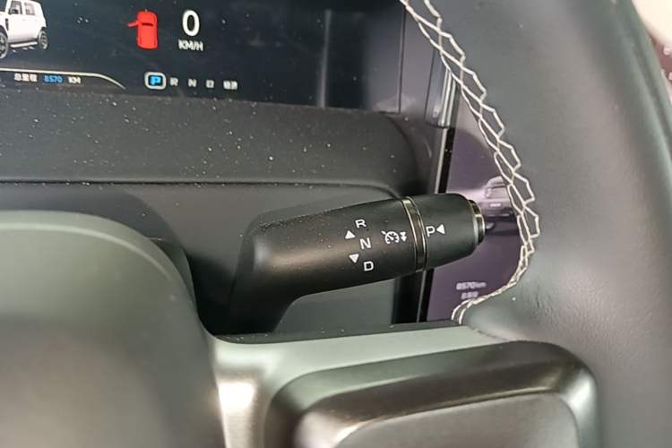 Used iCAR V23 2025 550 Two-Wheel Drive Intelligent Driving Version Gear Lever