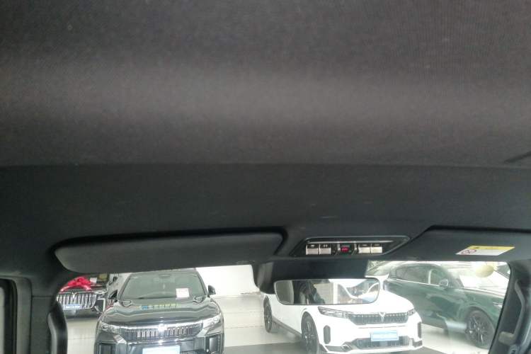 Used iCAR V23 2025 501 Four-Wheel Drive Advanced Version Headliner