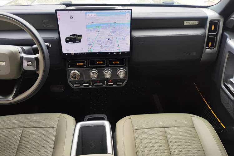 Used iCAR V23 2025 501 Four-Wheel Drive Intelligent Driving Version Interior 4