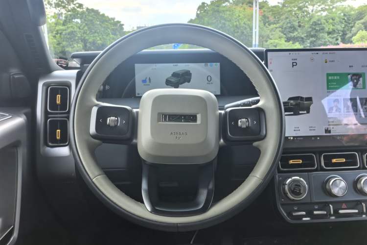 Used iCAR V23 2025 501 Four-Wheel Drive Intelligent Driving Version Interior 9