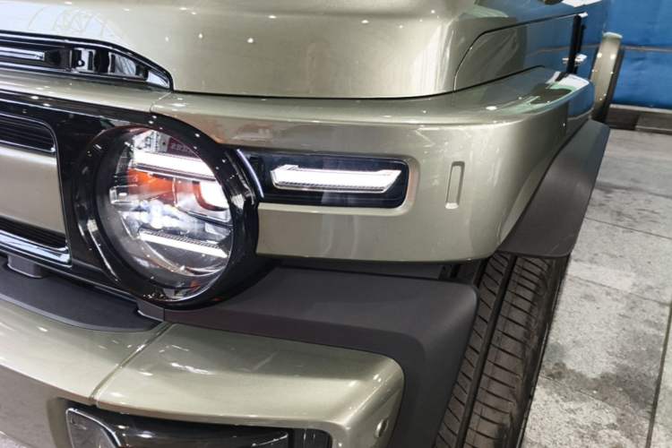 Used iCAR V23 2025 501 Four-Wheel Drive Intelligent Driving Version Left Front Headlight
