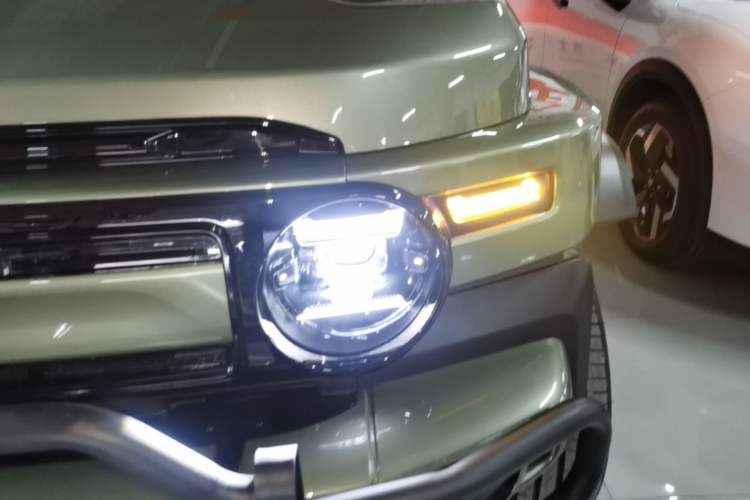 Used iCAR V23 2025 501 Four-Wheel Drive Intelligent Driving Version Left Front Headlight