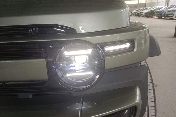Used iCAR V23 2025 501 Four-Wheel Drive Intelligent Driving Version Left Front Headlight