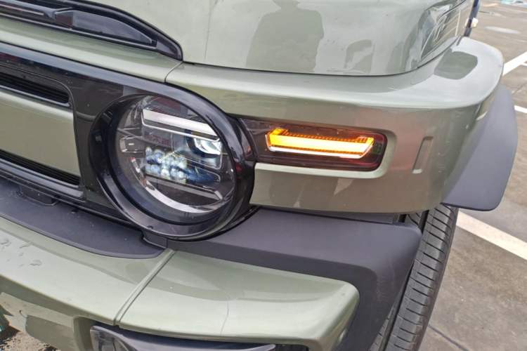 Used iCAR V23 2025 401 Two-Wheel Drive Intelligent Driving Version Left Front Headlight