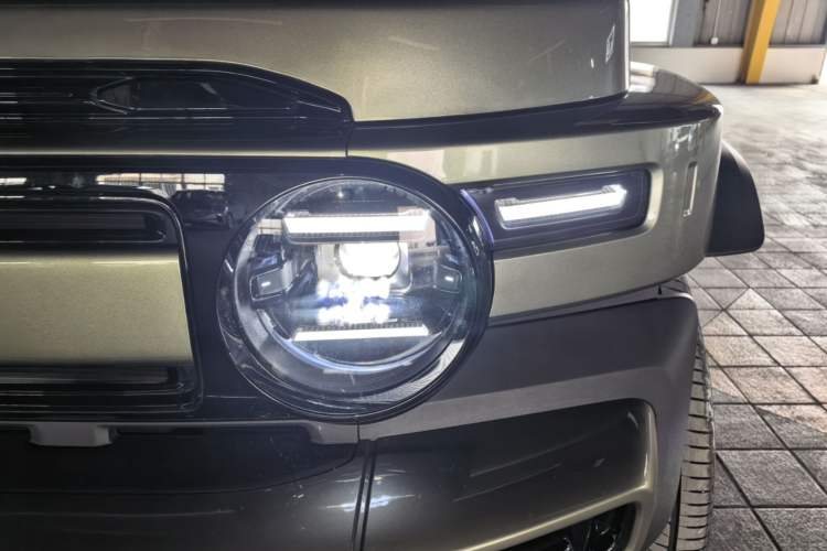 Used iCAR V23 2025 501 Four-Wheel Drive Advanced Version Left Front Headlight