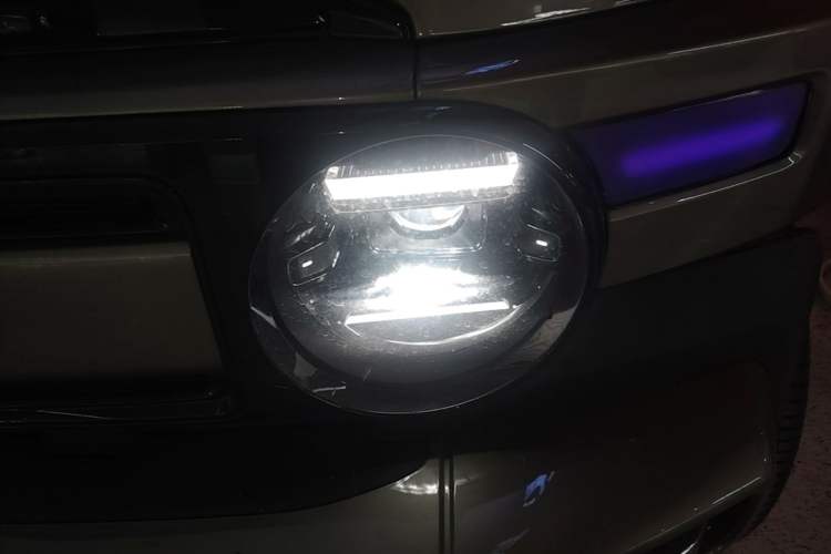 Used iCAR V23 2025 501 Four-Wheel Drive Intelligent Driving Version Left Front Headlight