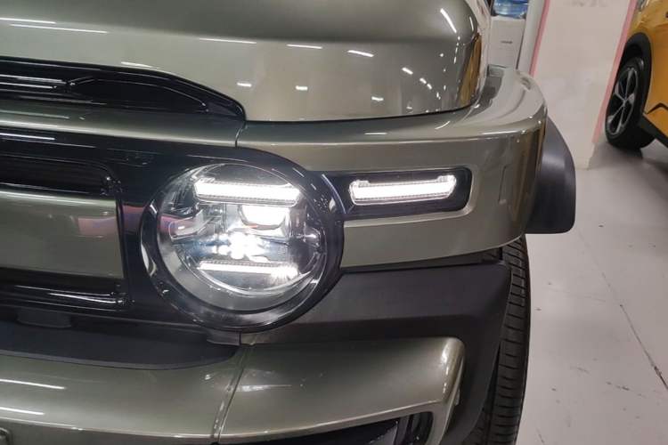 Used iCAR V23 2025 401 Two-Wheel Drive Intelligent Driving Version Left Front Headlight