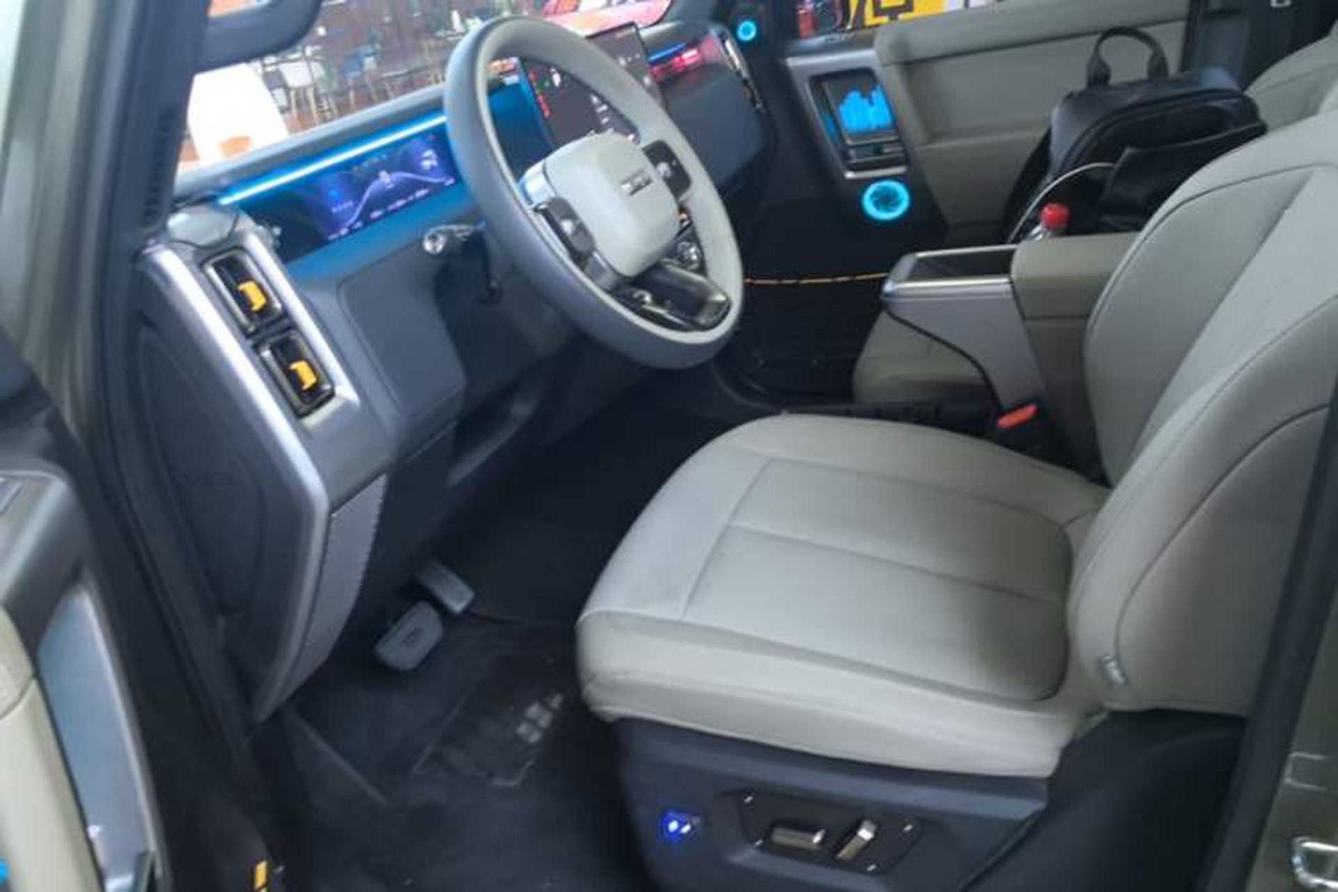 Used iCAR V23 2025 501 Four-Wheel Drive Intelligent Driving Version Left Front Seat
