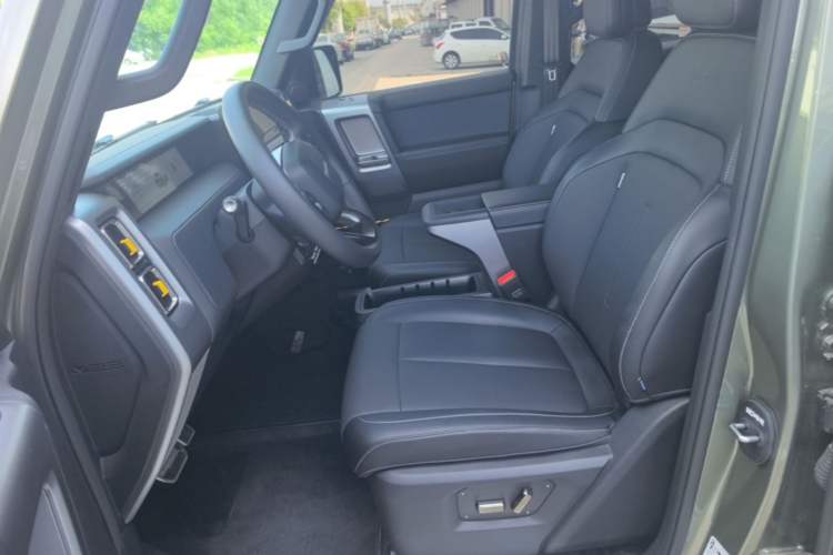 Used iCAR V23 2025 501 Four-Wheel Drive Advanced Version Left Front Seat