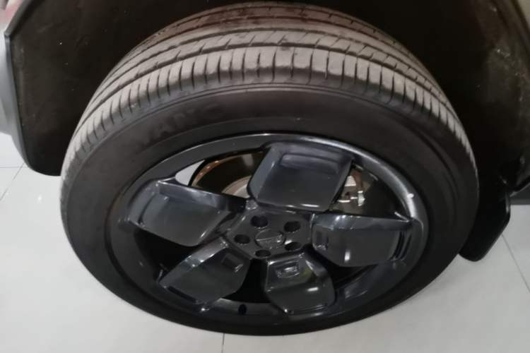Used iCAR V23 2025 501 Four-Wheel Drive Intelligent Driving Version Left Front Wheel Hub