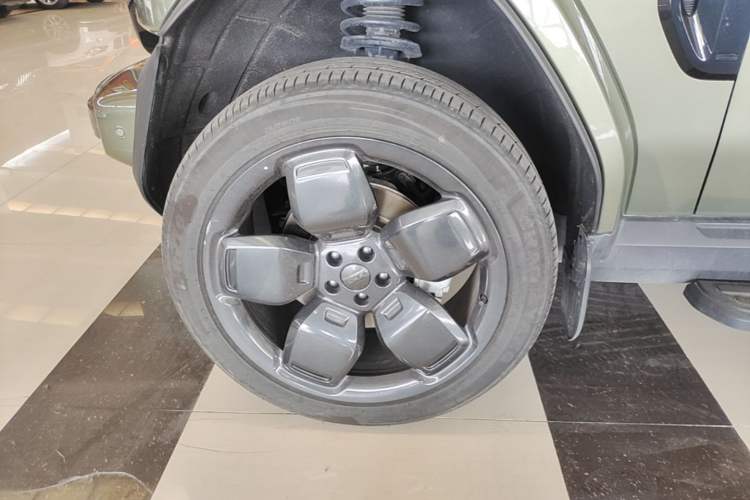 Used iCAR V23 2025 501 Four-Wheel Drive Intelligent Driving Version Left Front Wheel Hub
