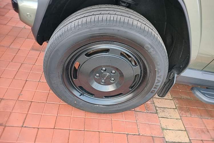 Used iCAR V23 2025 401 Two-Wheel Drive Intelligent Driving Version Left Front Wheel Hub