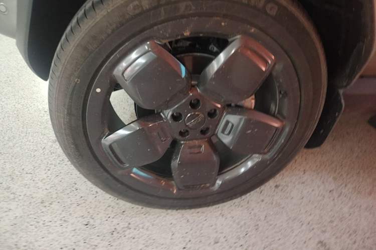 Used iCAR V23 2025 501 Four-Wheel Drive Intelligent Driving Version Left Front Wheel Hub