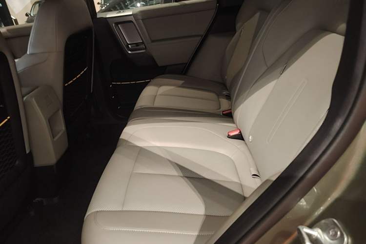 Used iCAR V23 2025 401 Two-Wheel Drive Advanced Edition Left Rear Seat