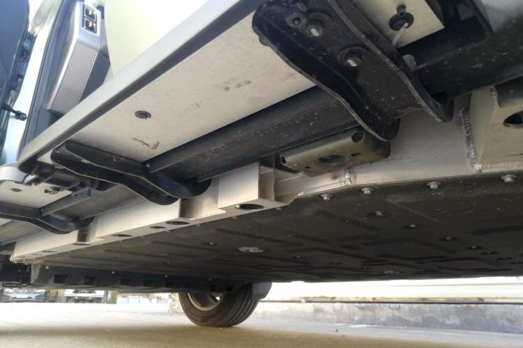 Used iCAR V23 2025 401 Two-Wheel Drive Intelligent Driving Version Left Side Sill