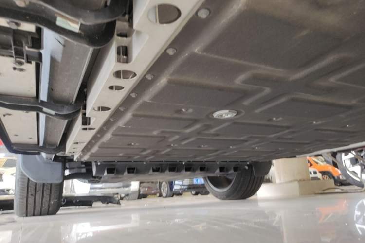 Used iCAR V23 2025 501 Four-Wheel Drive Intelligent Driving Version Left Side Sill