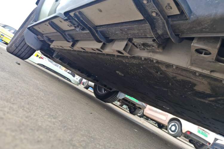 Used iCAR V23 2025 401 Two-Wheel Drive Intelligent Driving Version Left Side Sill