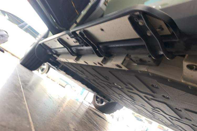 Used iCAR V23 2025 501 Four-Wheel Drive Intelligent Driving Version Left Side Sill