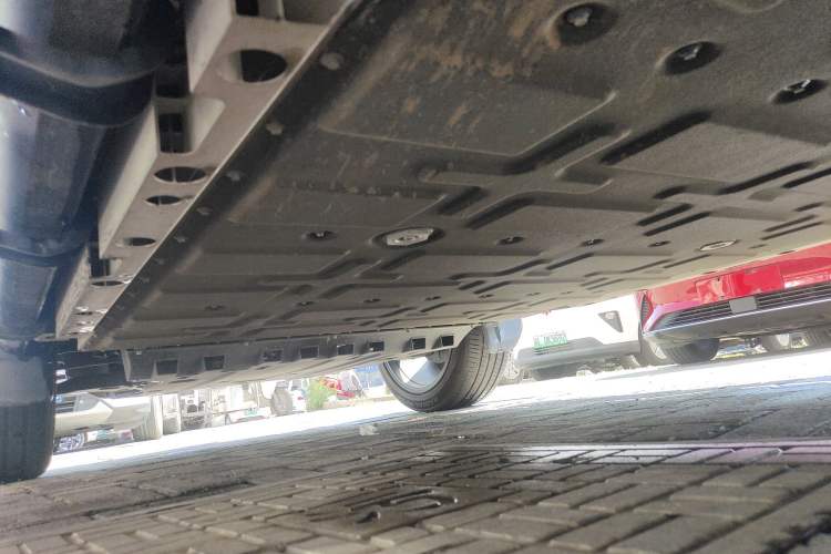 Used iCAR V23  Left Side Sill
