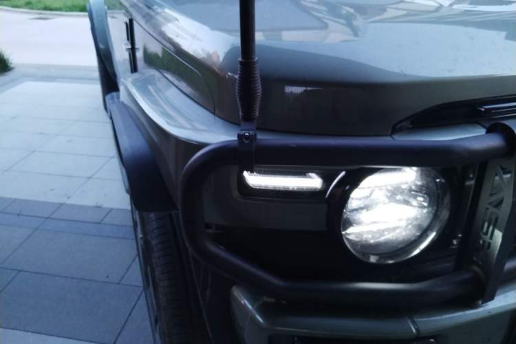 Used iCAR V23 2025 501 Four-Wheel Drive Intelligent Driving Version Right Front Headlight