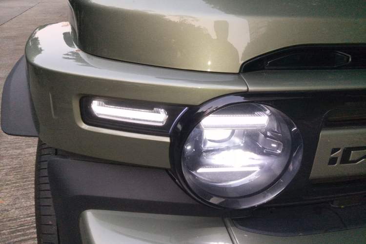 Used iCAR V23 2025 401 Two-Wheel Drive Intelligent Driving Version Right Front Headlight