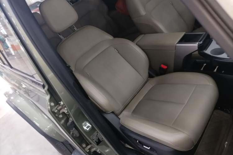 Used iCAR V23 2025 401 Two-Wheel Drive Advanced Edition Right Front Seat