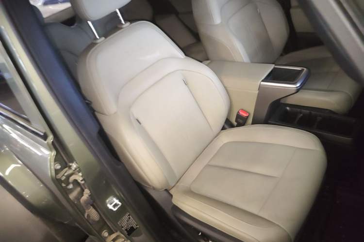 Used iCAR V23 2025 501 Four-Wheel Drive Intelligent Driving Version Right Front Seat