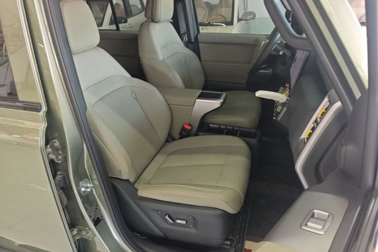 Used iCAR V23 2025 501 Four-Wheel Drive Intelligent Driving Version Right Front Seat