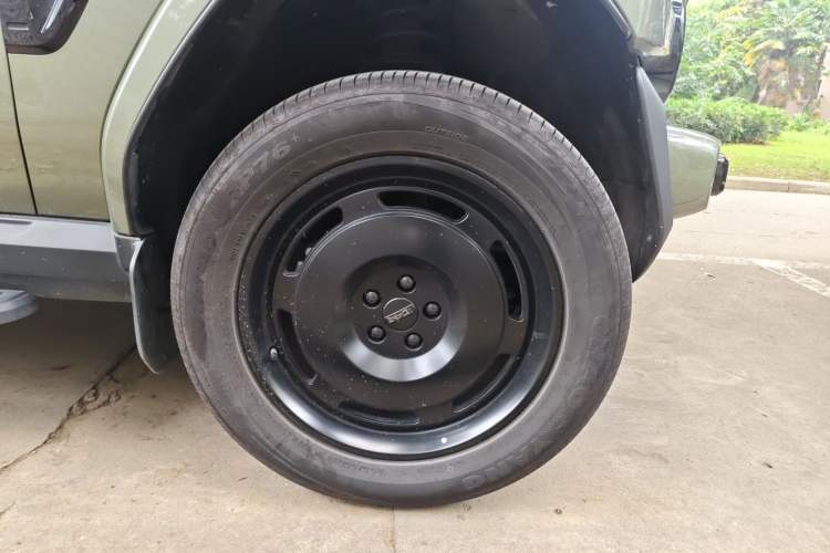 Used iCAR V23 2025 401 Two-Wheel Drive Advanced Edition Right Front Wheel Hub
