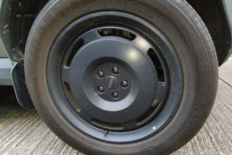 Used iCAR V23 2025 401 Two-Wheel Drive Intelligent Driving Version Right Front Wheel Hub