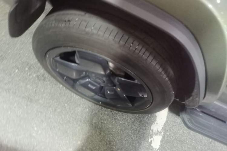 Used iCAR V23 2025 501 Four-Wheel Drive Intelligent Driving Version Right Rear Wheel Hub
