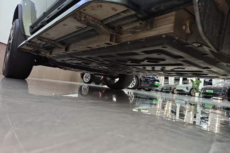 Used iCAR V23 2025 501 Four-Wheel Drive Intelligent Driving Version Right Side Sill