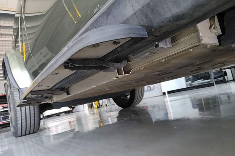 Used iCAR V23 2025 501 Four-Wheel Drive Intelligent Driving Version Right Side Sill