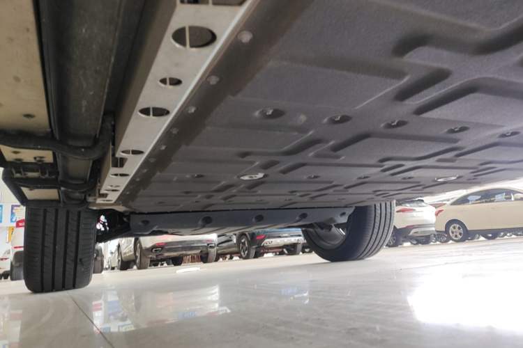 Used iCAR V23 2025 501 Four-Wheel Drive Intelligent Driving Version Right Side Sill