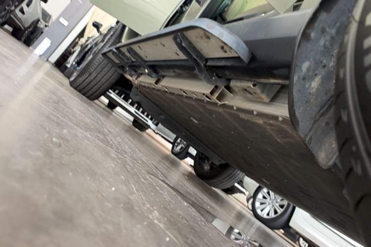 Used iCAR V23 2025 501 Four-Wheel Drive Intelligent Driving Version Right Side Sill