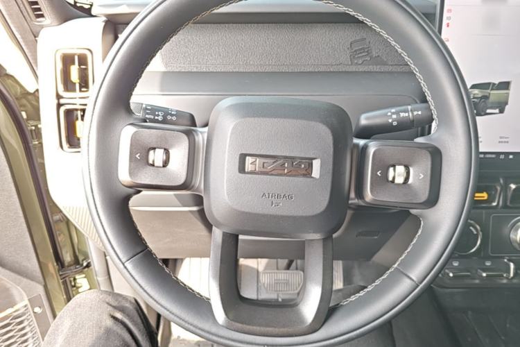 Used iCAR V23 2025 401 Two-Wheel Drive Intelligent Driving Version Steering Wheel