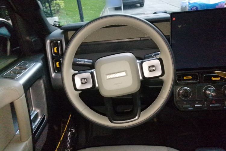 Used iCAR V23 2025 401 Two-Wheel Drive Intelligent Driving Version Steering Wheel