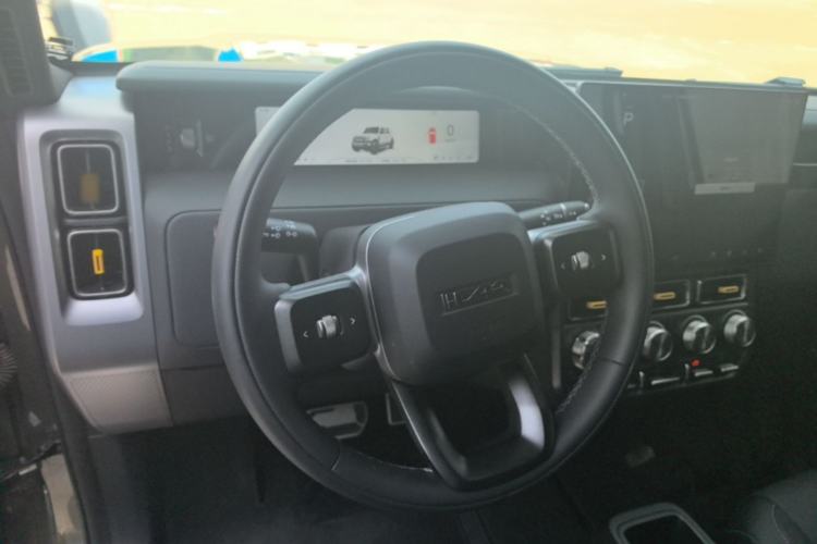 Used iCAR V23 2025 501 Four-Wheel Drive Advanced Version Steering Wheel