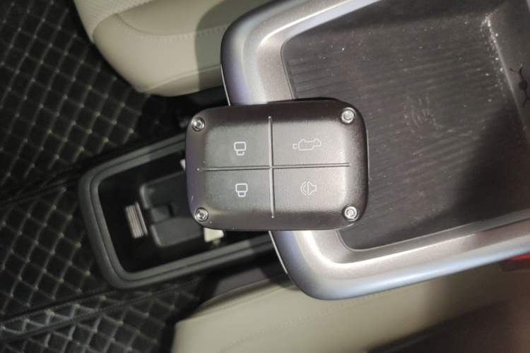 Used iCAR V23 2025 501 Four-Wheel Drive Intelligent Driving Version Vehicle Key